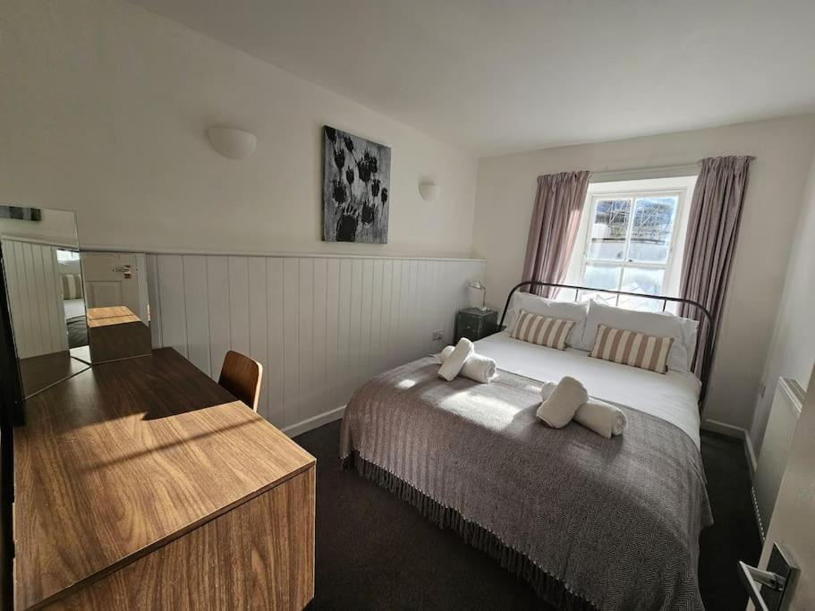 Beautiful And Bright !! Town/Harbour Apartment #1 Penzance Exteriör bild
