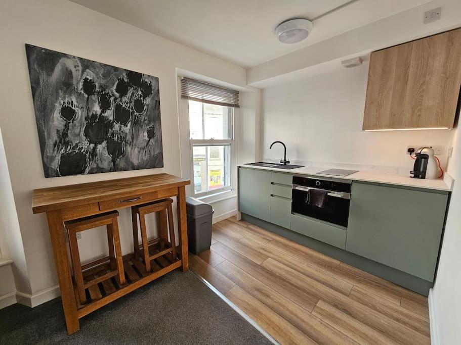 Beautiful And Bright !! Town/Harbour Apartment #1 Penzance Exteriör bild